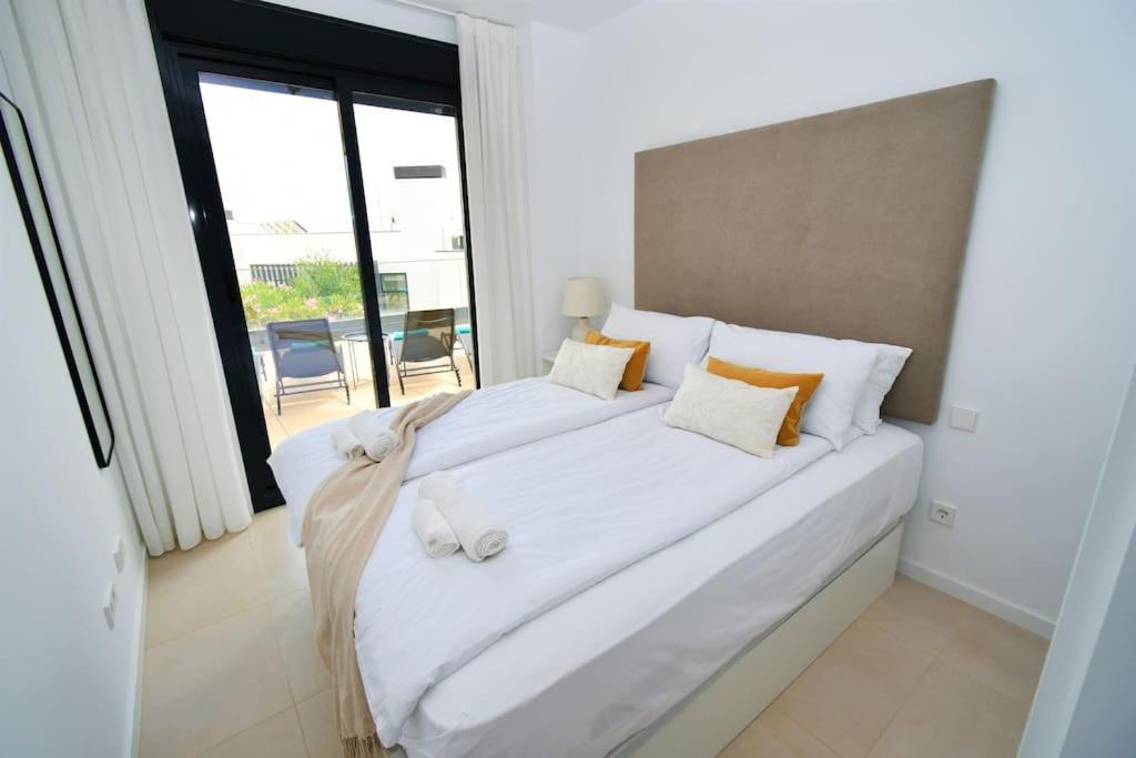 Casa Kerr - Luxury Apt - Sleeps 9 - Los Boliches Apartment Malaga Exterior photo