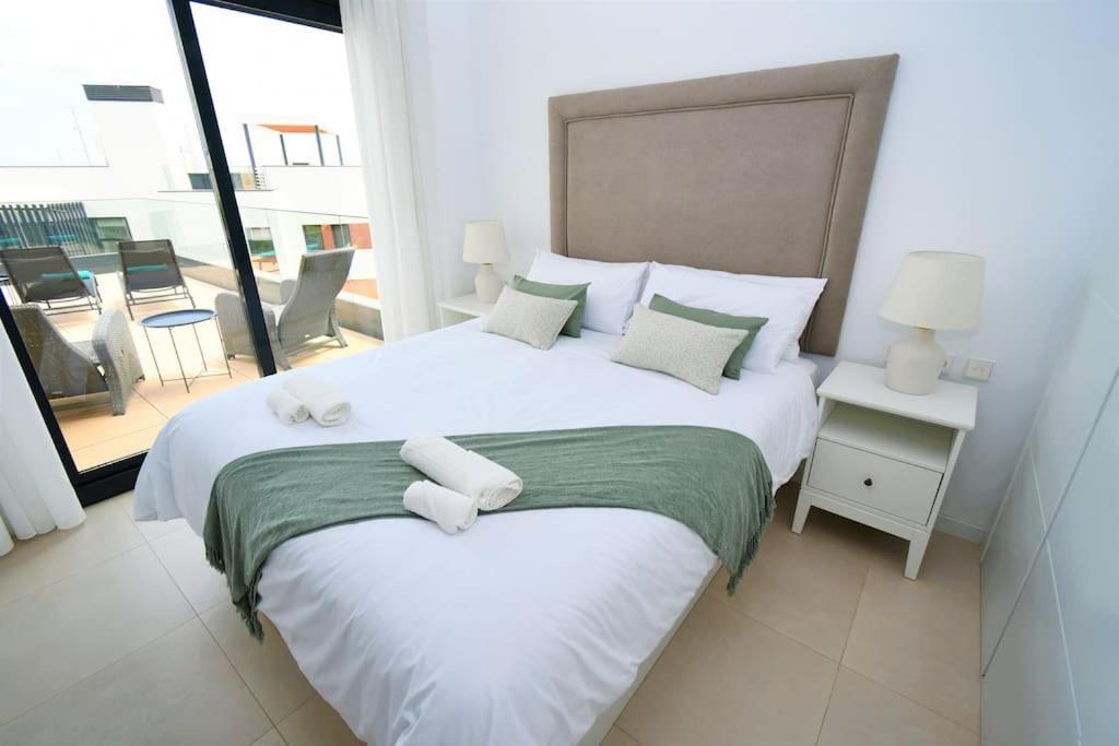 Casa Kerr - Luxury Apt - Sleeps 9 - Los Boliches Apartment Malaga Exterior photo