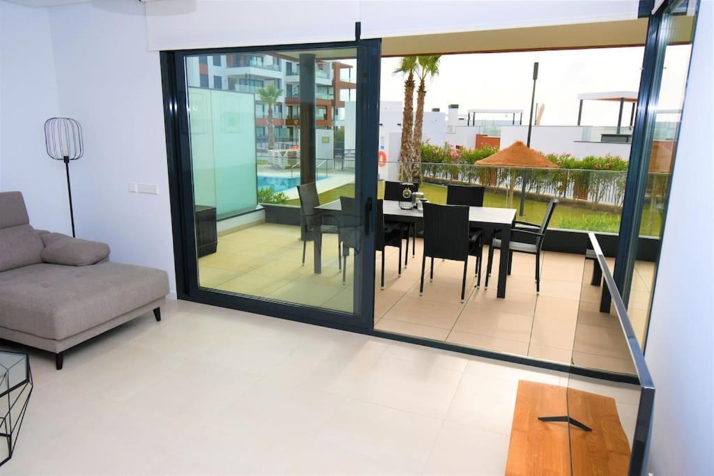 Casa Kerr - Luxury Apt - Sleeps 9 - Los Boliches Apartment Malaga Exterior photo